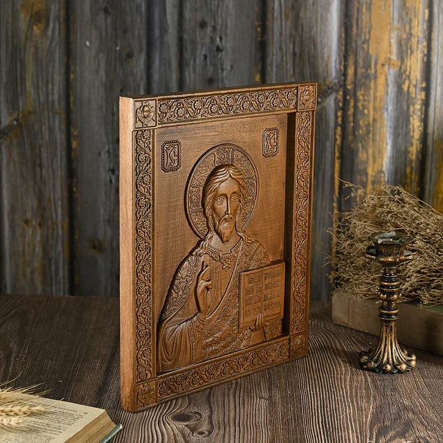 Escultura Cristo Pantocrator em Madeira Maciça em outra perspectiva