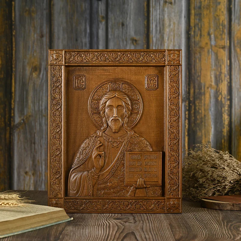Escultura de Madeira do Pantocrator