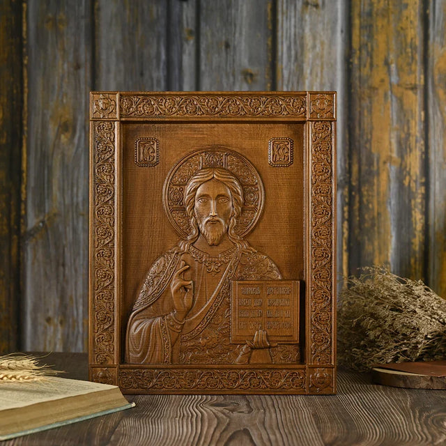 Escultura Cristo Pantocrator em Madeira Maciça com vista aproximada