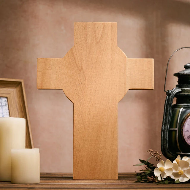 Cruz Ascensão de Cristo em Madeira Pintada à Mão em outra perspectiva