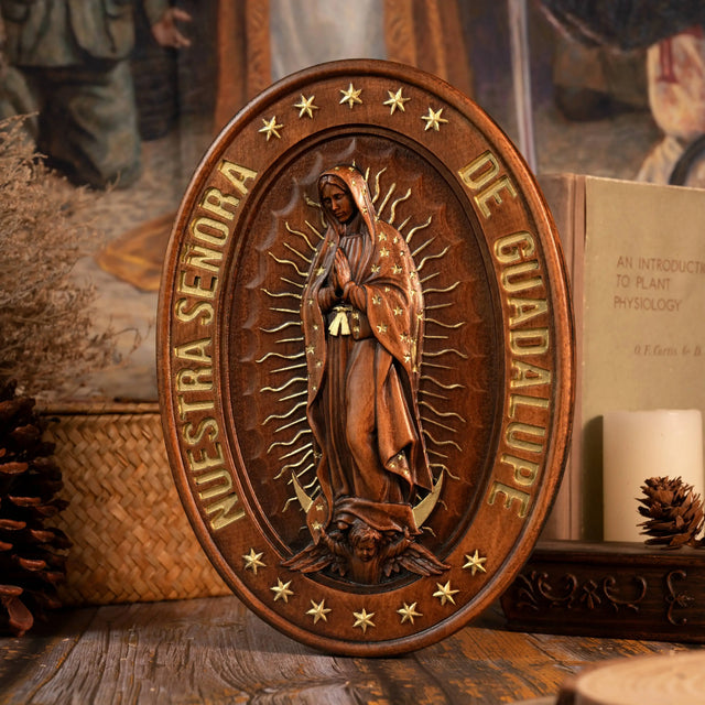 Escultura Grande Nossa Senhora de Guadalupe em Madeira