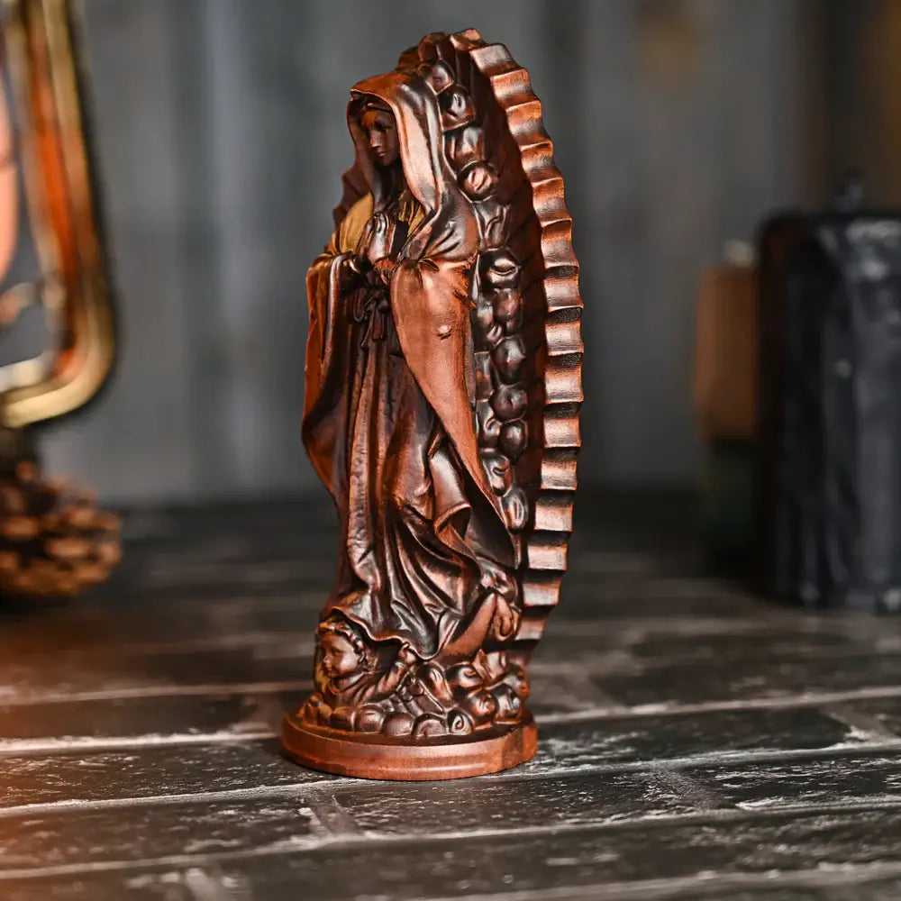Estátua de Nossa Senhora de Guadalupe em Madeira