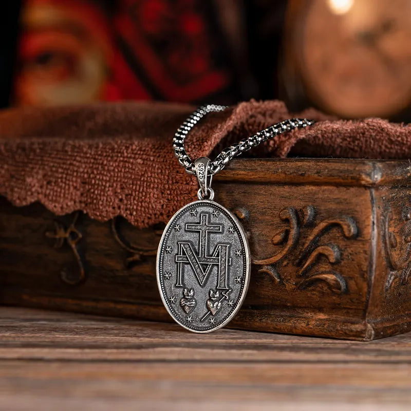 Colar com Medalha Milagrosa de Nossa Senhora das Graças