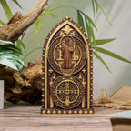 Medalhão de São Bento em madeira para decoração