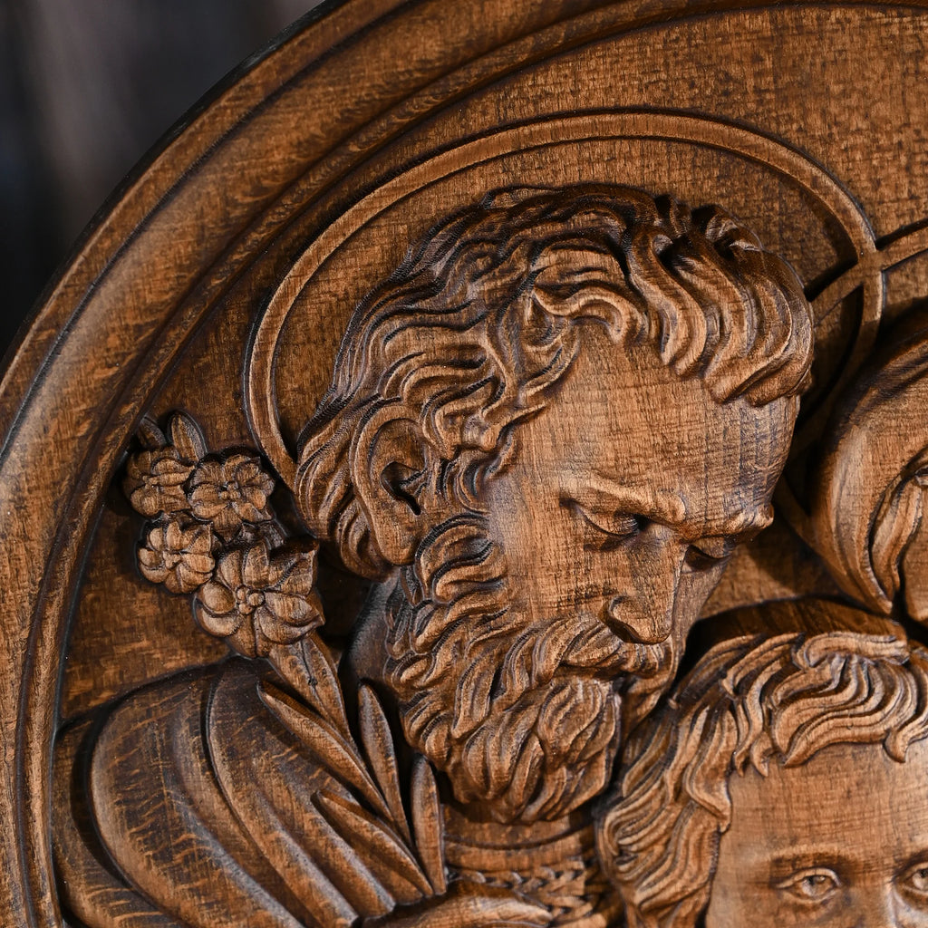 Quadro Sagrada Família em Madeira Maciça com detalhes do relevo