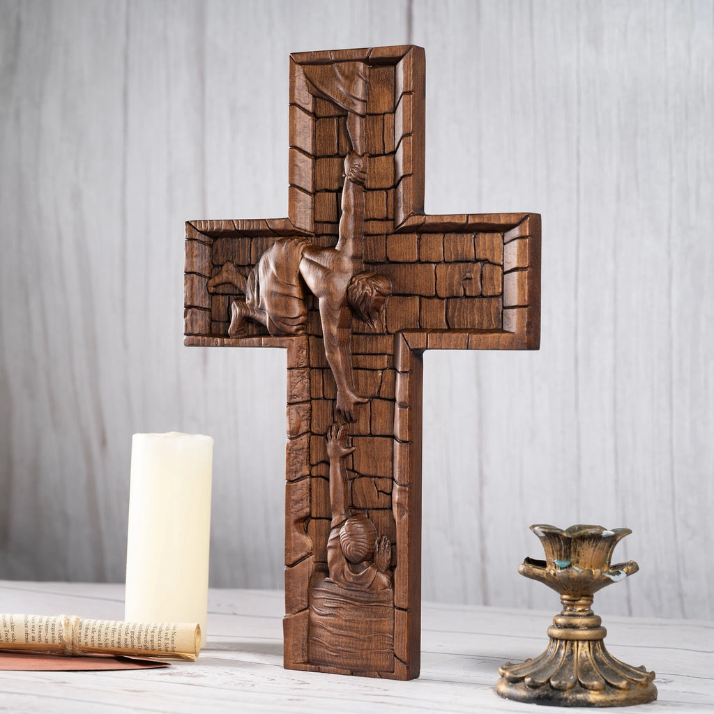 Cruz De Parede Madeira Jesus Salvando Pedro Esculpida À Mão