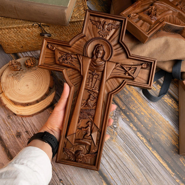 Cruz Ascensão de Jesus em Madeira Maciça em detalhes
