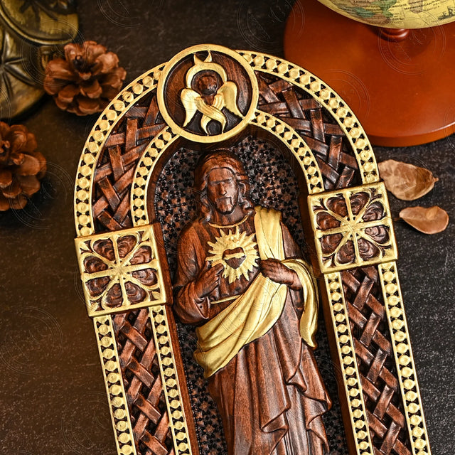 Oratório Sagrado Coração de Jesus em Madeira Maciça com vista aproximada