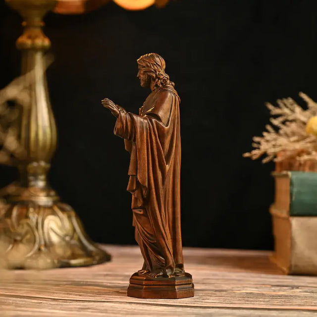 Escultura Sagrado Coração de Jesus Mãos Abertas em Madeira em apresentação adicional