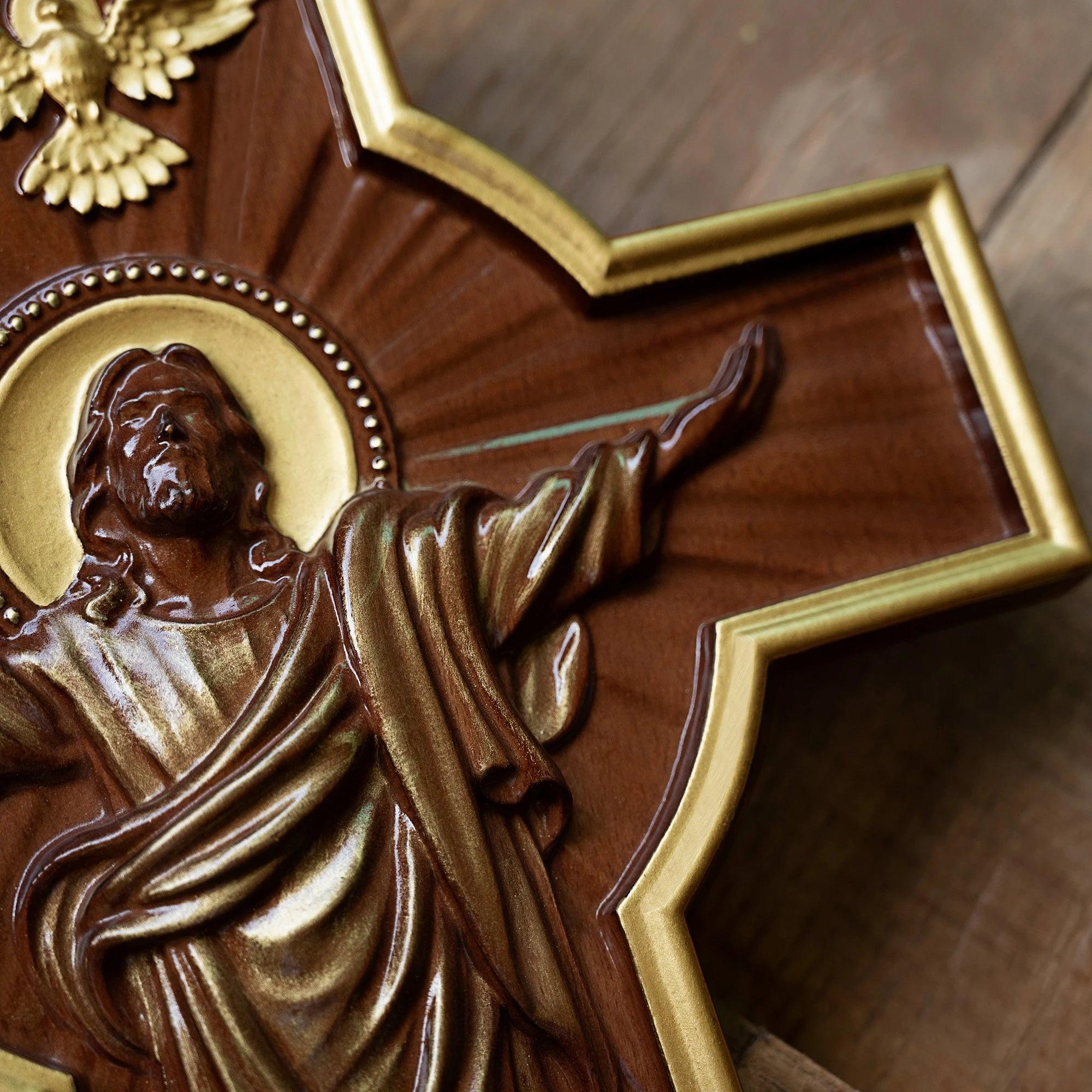 Escultura de Madeira: Ascensão de Jesus Cristo