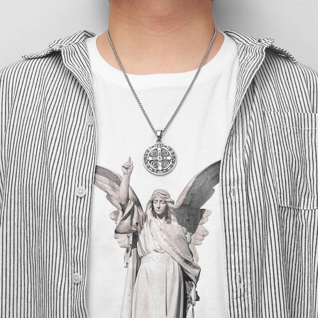 Colar com Medalha de São Bento