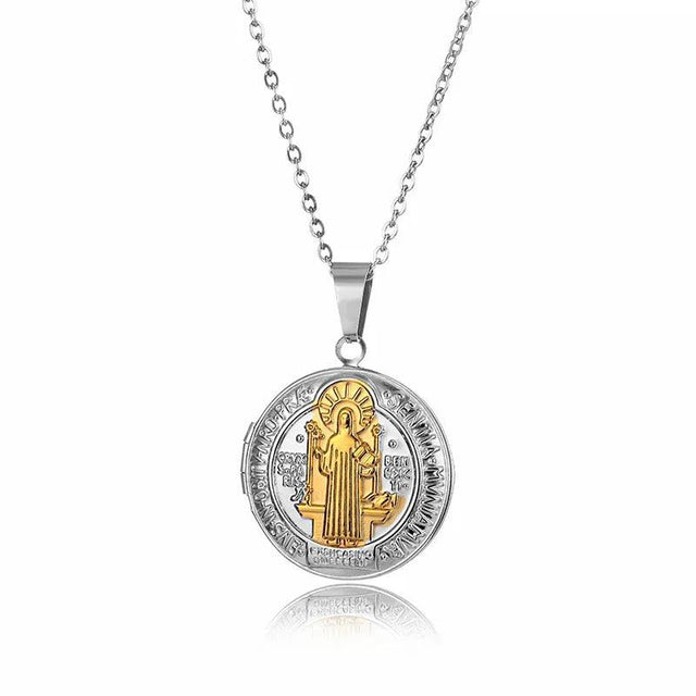Verso e acabamento do Colar São Bento com Medalha Reversível