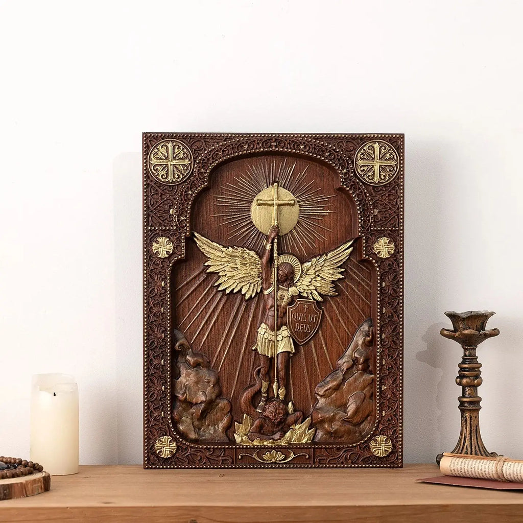 Quadro São Miguel Arcanjo em Madeira Maciça