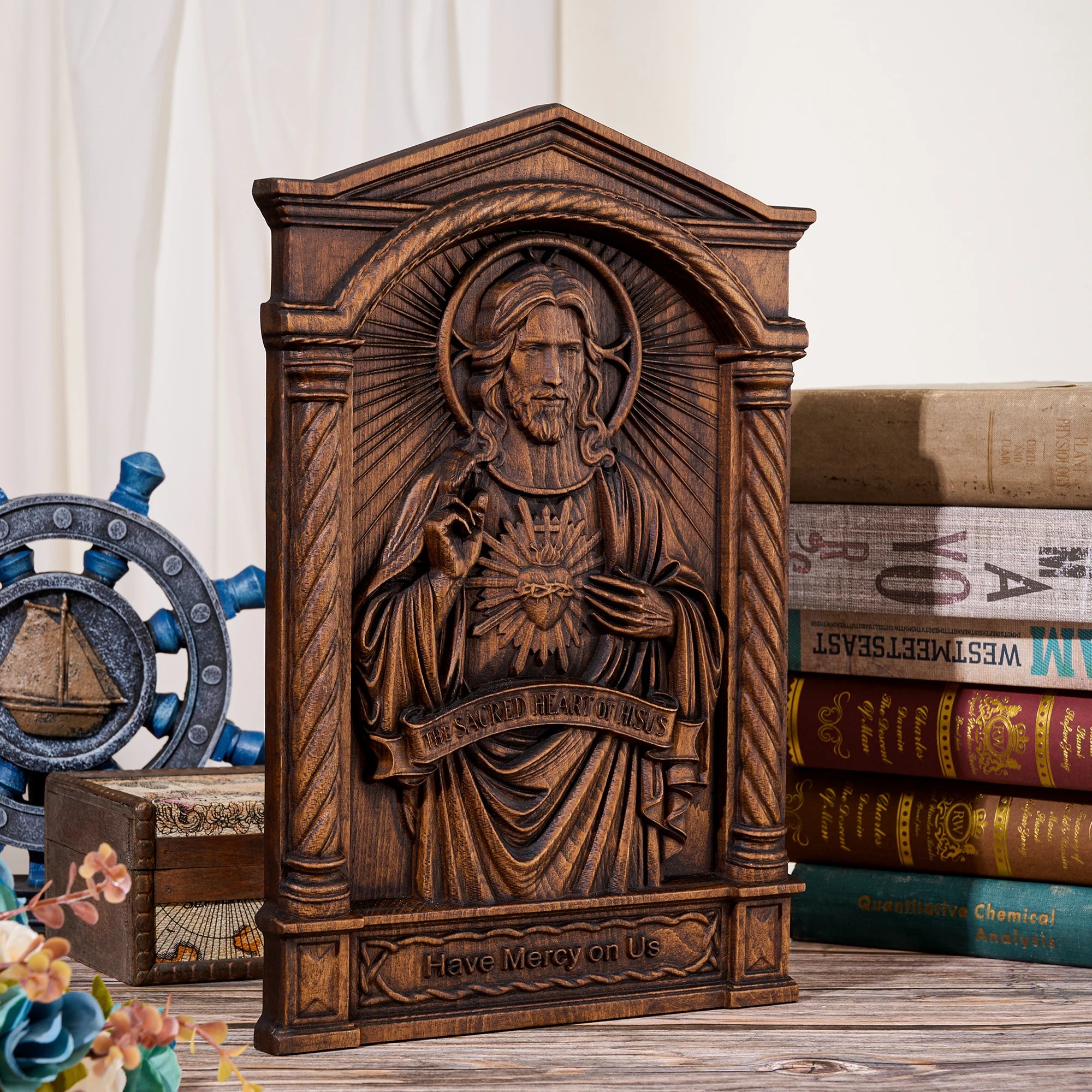 Detalhes do Quadro Sagrado Coração de Jesus em madeira