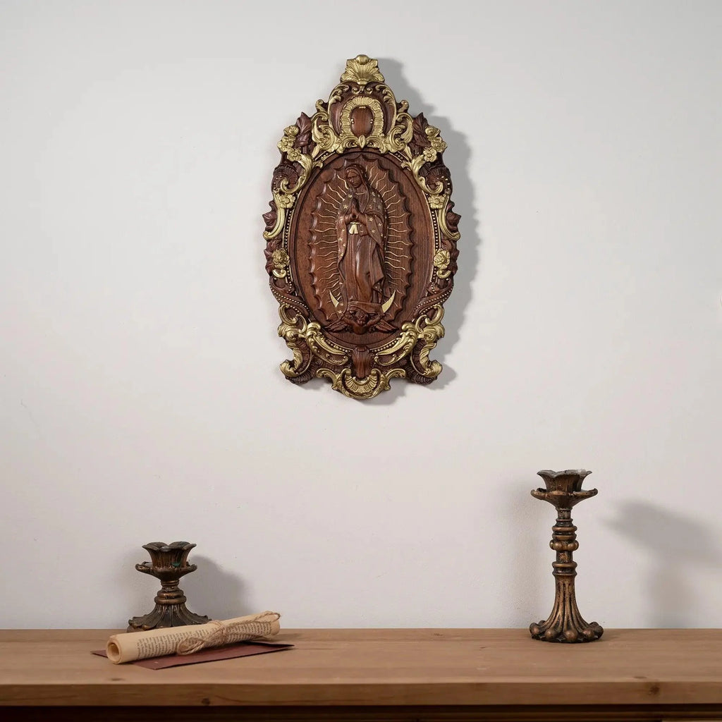 Escultura de Madeira da Nossa Senhora de Guadalupe