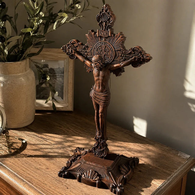 Cruz de São Bento Exorcista com Suporte de Mesa