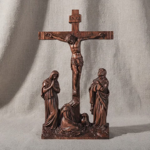 Crucifixo em Madeira Maciça